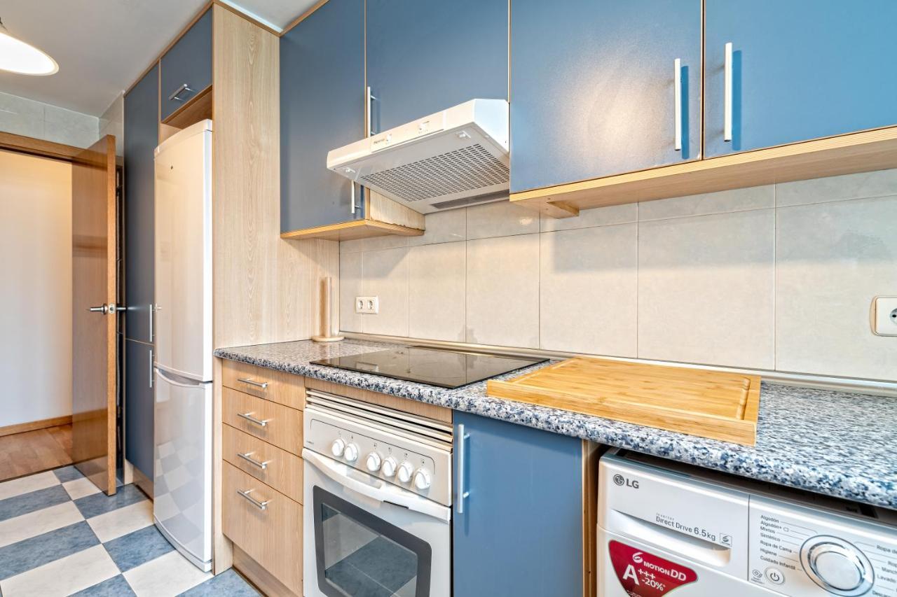 Calido Apartamento Con Piscina En Barcelona Ripollet Ngoại thất bức ảnh