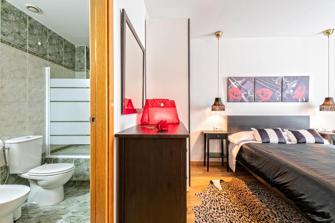 Calido Apartamento Con Piscina En Barcelona Ripollet Ngoại thất bức ảnh
