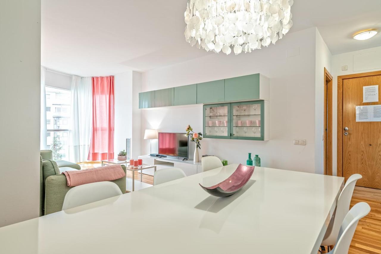 Calido Apartamento Con Piscina En Barcelona Ripollet Ngoại thất bức ảnh